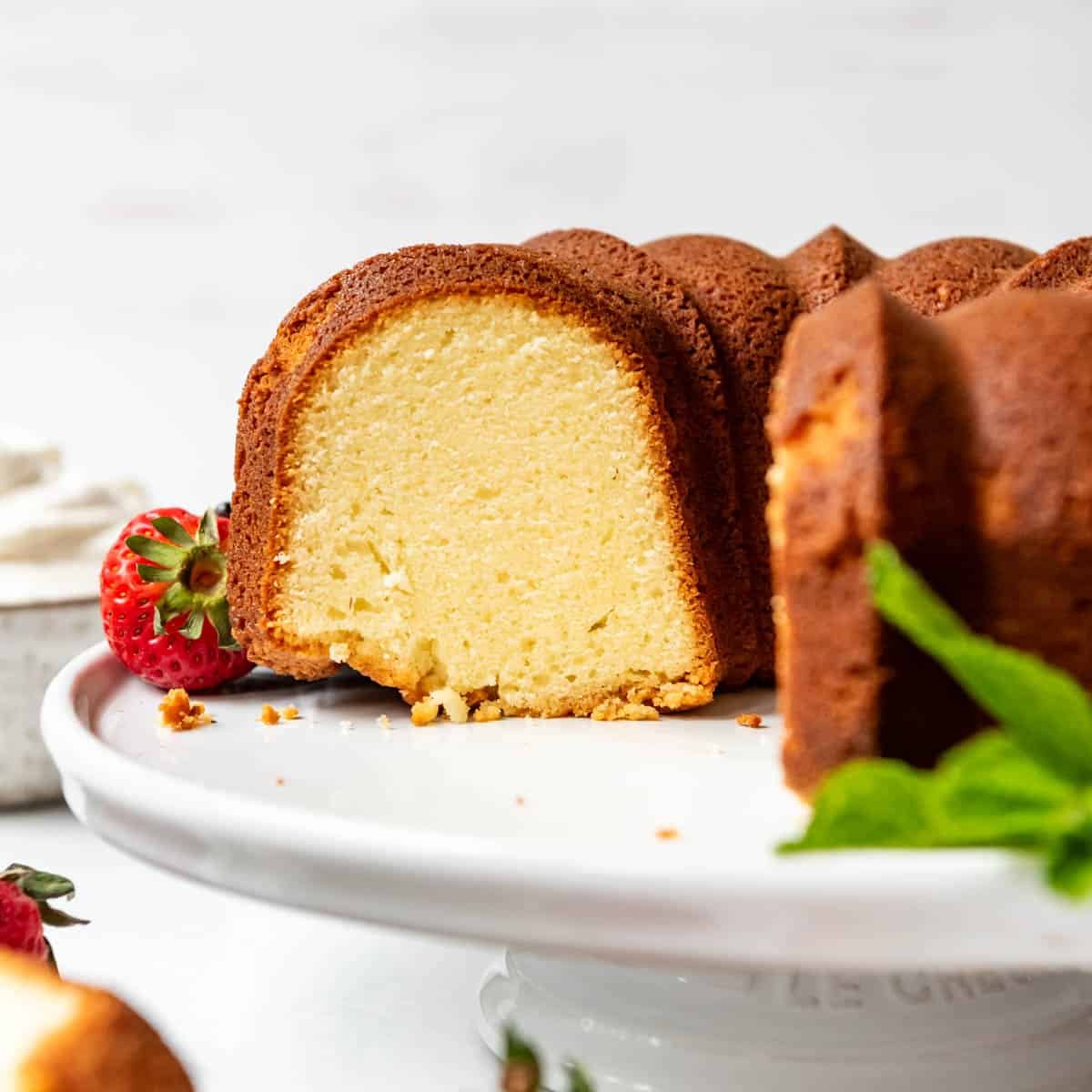 Cream Cheese Pound Cake Recipe - Step By Step Guide - Poke Bowl Cocoabeach