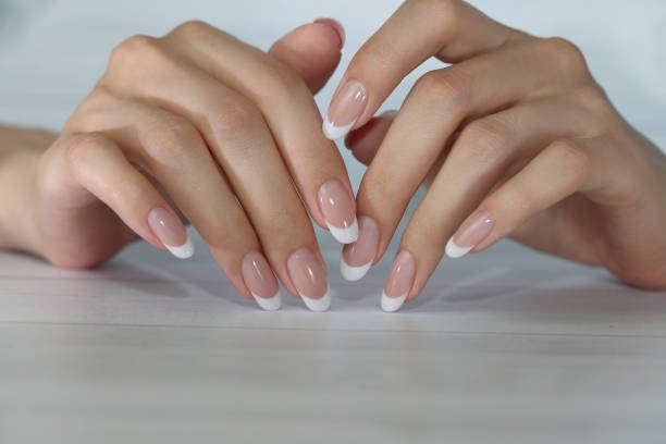 8 Unique Ways To Wear A French Manicure - Poke Bowl Cocoabeach